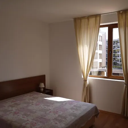 Apartamento Касандра Г-12 *